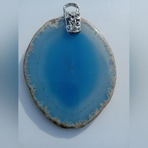 Agate stone pendant
